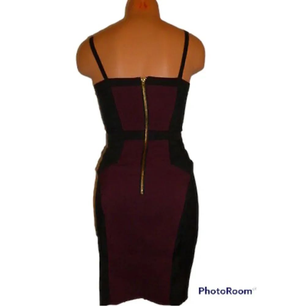 ✨ XOXO Burgundy Color-block Mini Dress✨ - Picture 3 of 5